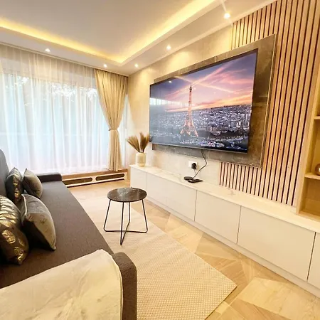 Royal Apartman Párizs